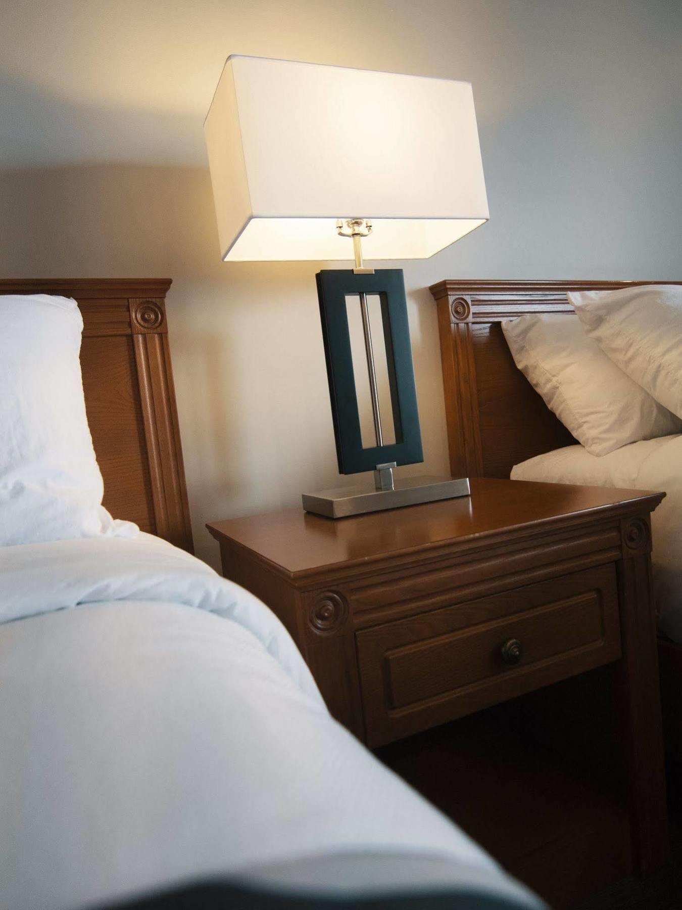 Hotel Le Voyageur Sept-Îles Eksteriør bilde