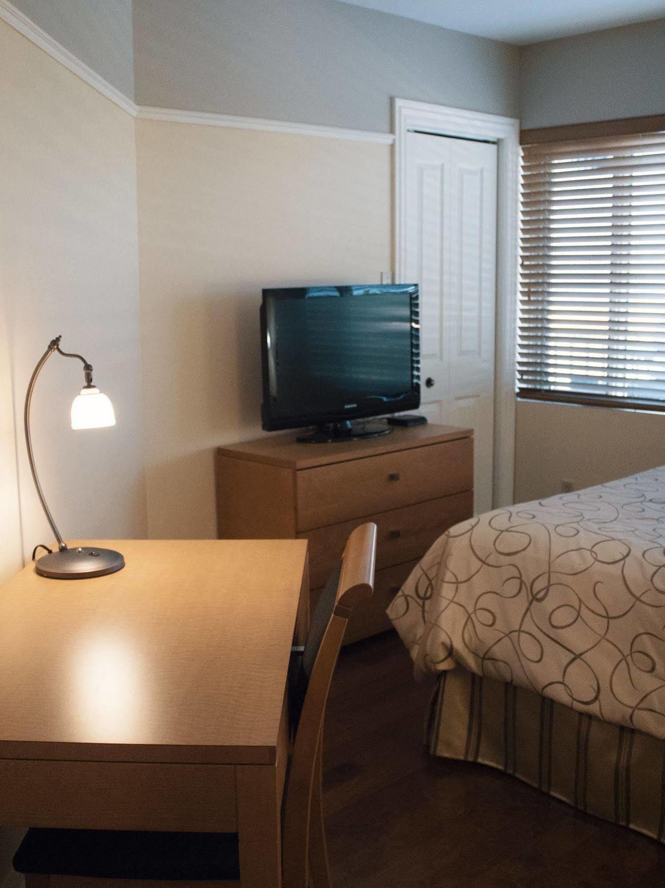 Hotel Le Voyageur Sept-Îles Eksteriør bilde
